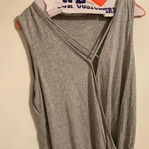 grey open tank top